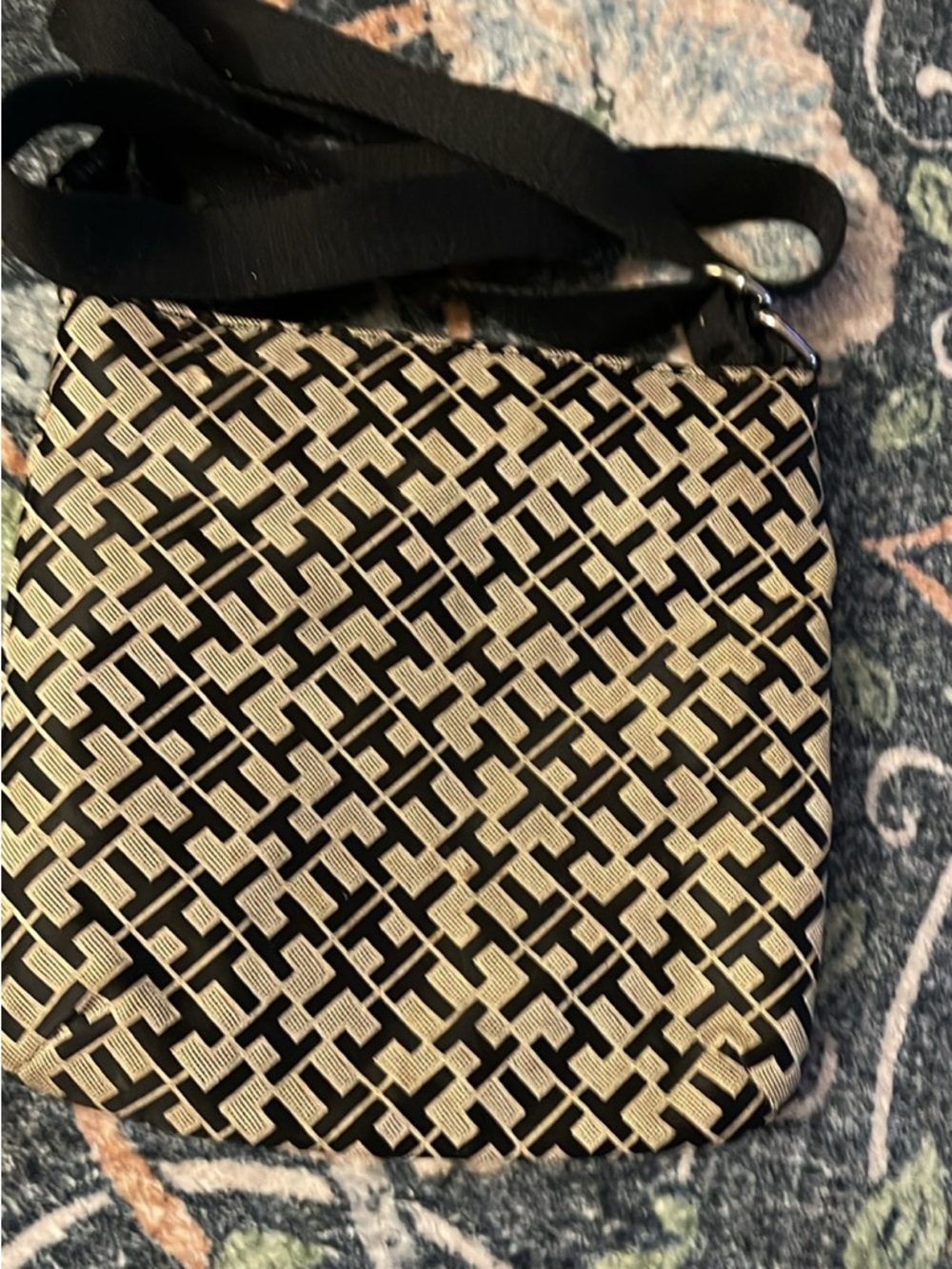 Nine West Black and Cream Crossbody Bag